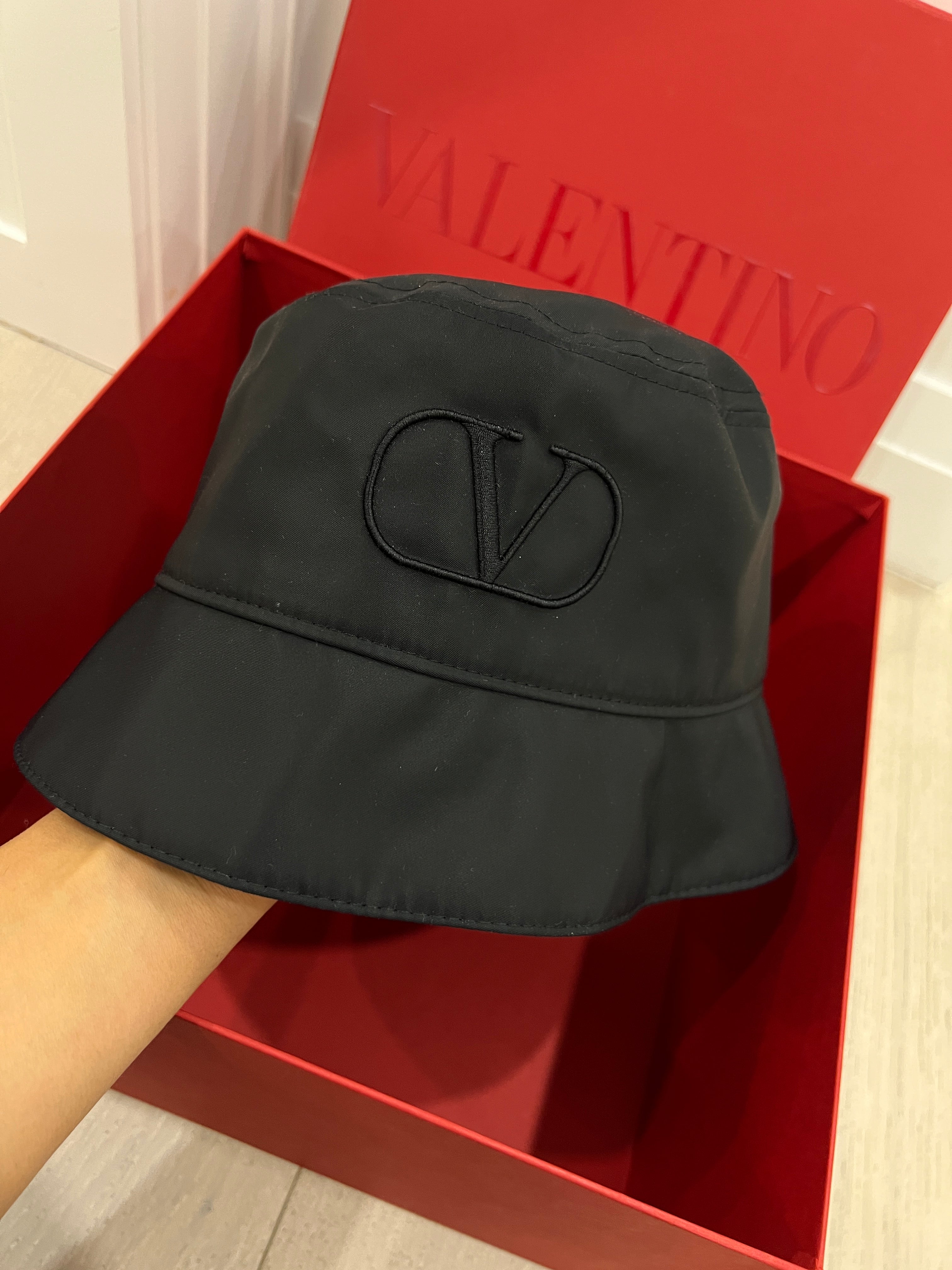 Valentino Bucket Hat (Black)