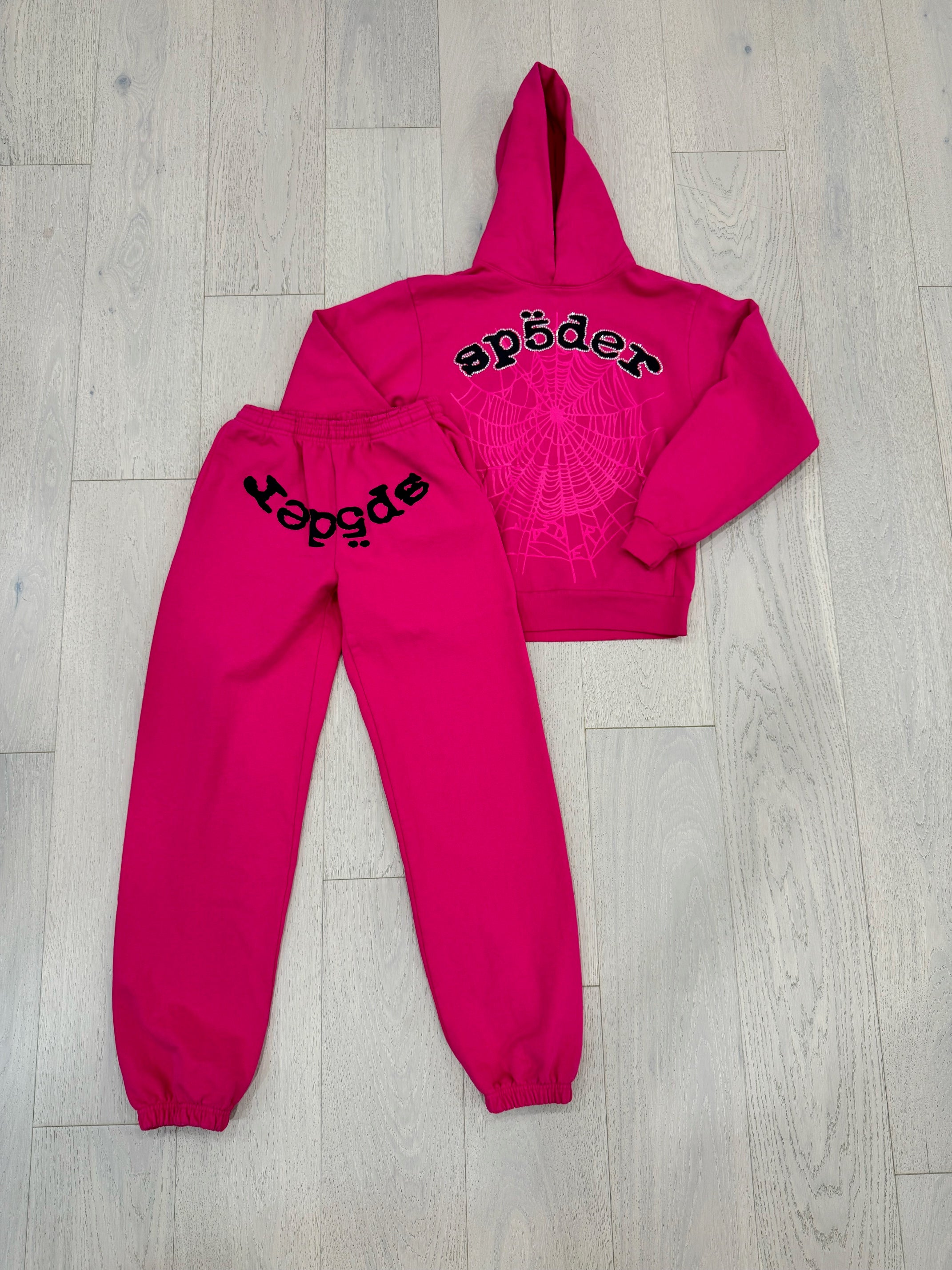 SET - Sp5der Hoodie Sweatsuit (Hot Pink/Black)